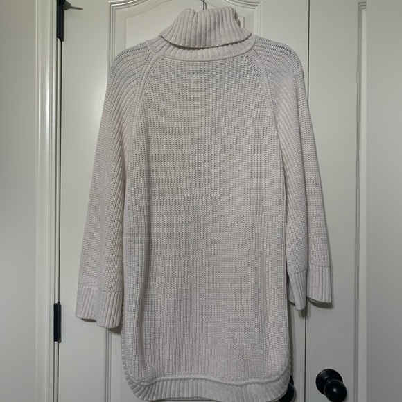 UGG Raelynn Sweater, size L - Picture 4 of 5